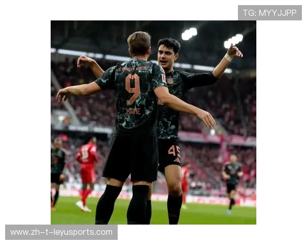 凯恩补射及时险些帮助拜仁再度领先