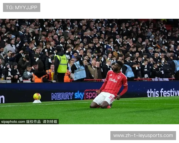 奥多伊连续进球，森林士气高涨：在逆境中寻找冠军节拍